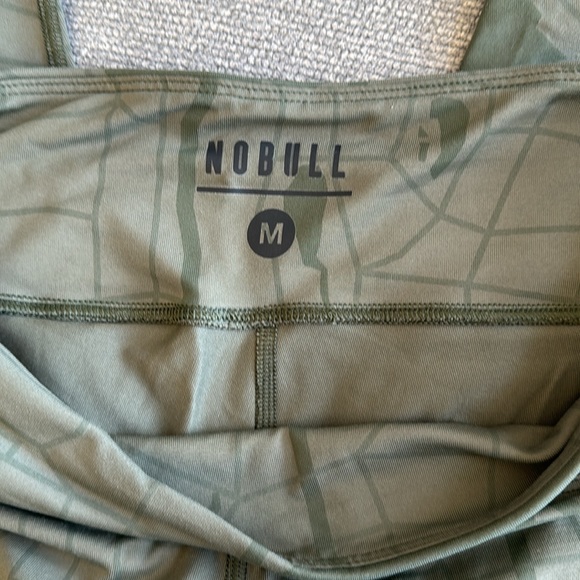 NoBull crop legging. Low rise. Madison print in army green - Picture 3 of 3